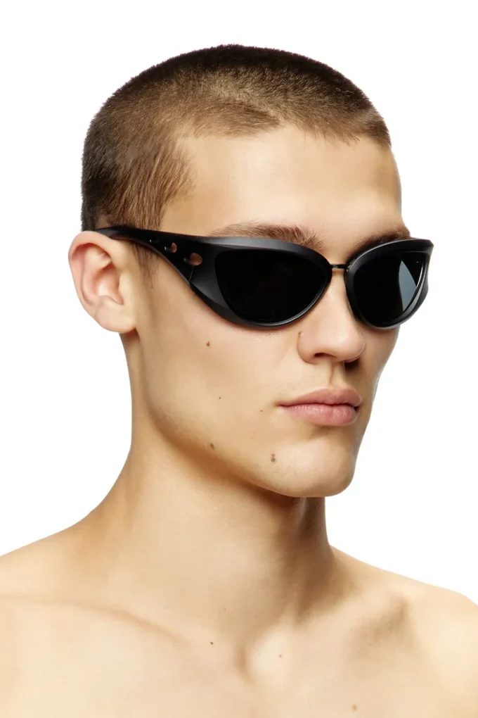 0dl3007u Cat-eye style sunglasses