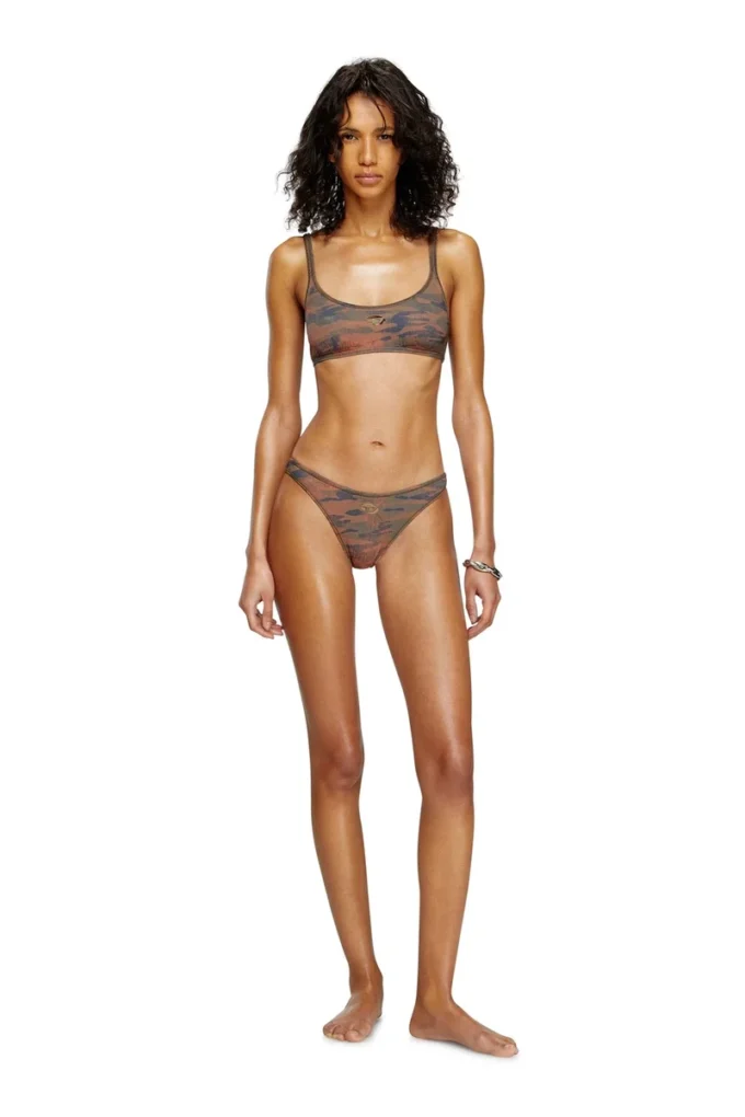 bunchy-utlt Camo bikini bottoms with cut-out logo