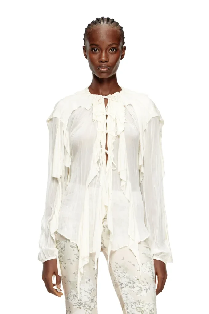 c-lassy Flounce blouse in crinkled muslin