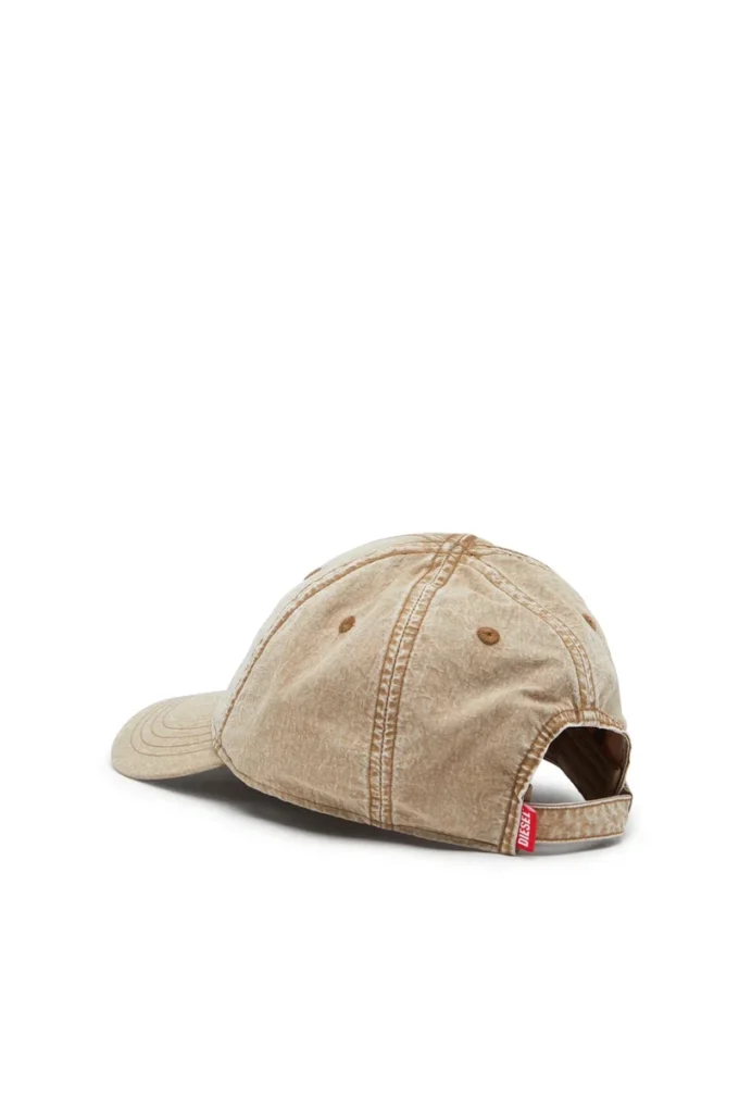 c-nyloff Baseball cap with embroidered Oval D