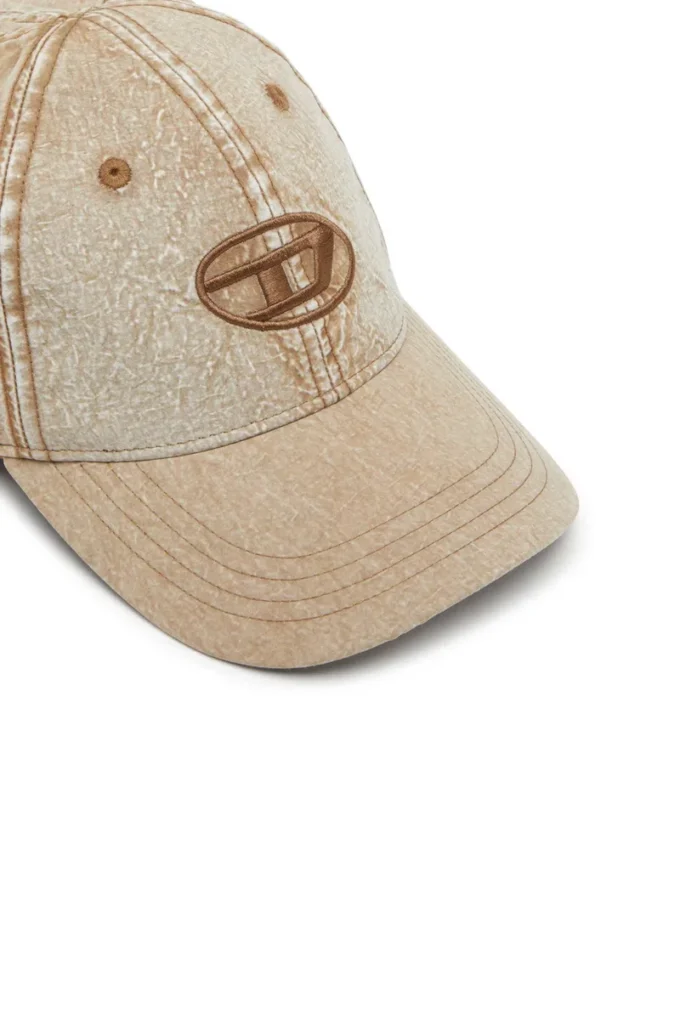 c-nyloff Baseball cap with embroidered Oval D
