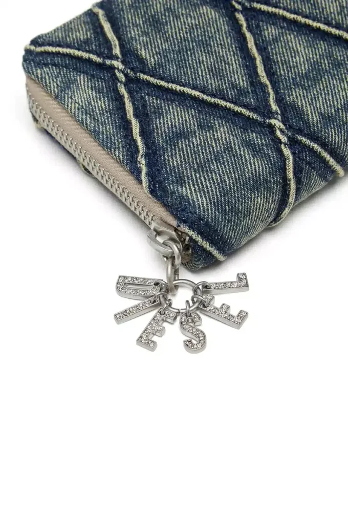 charm-d continental zip l Zip wallet in Argyle quilted denim