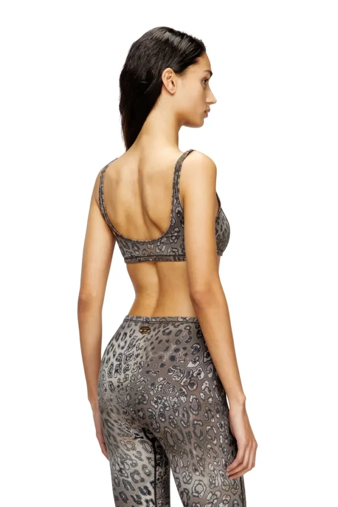 chelsea-utlt Leopard print nylon sports bra