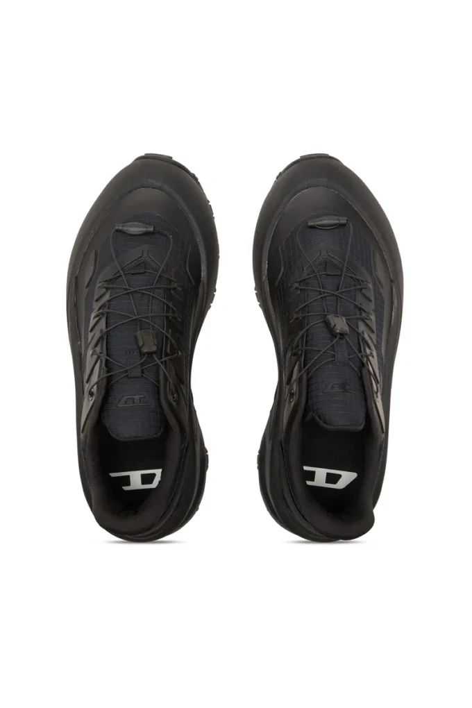 d-cage runner D-Cage Runner-Sneakers in TPU-trimmed ripstop