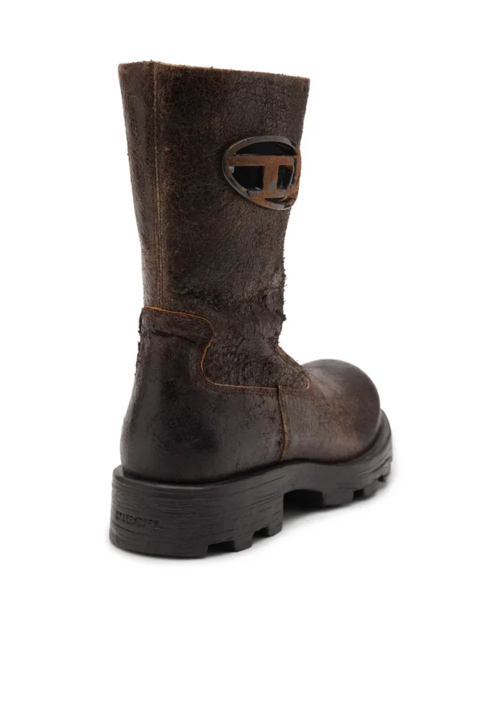 d-hammer bkr d w D-Hammer-Biker boots in distressed crackled suede