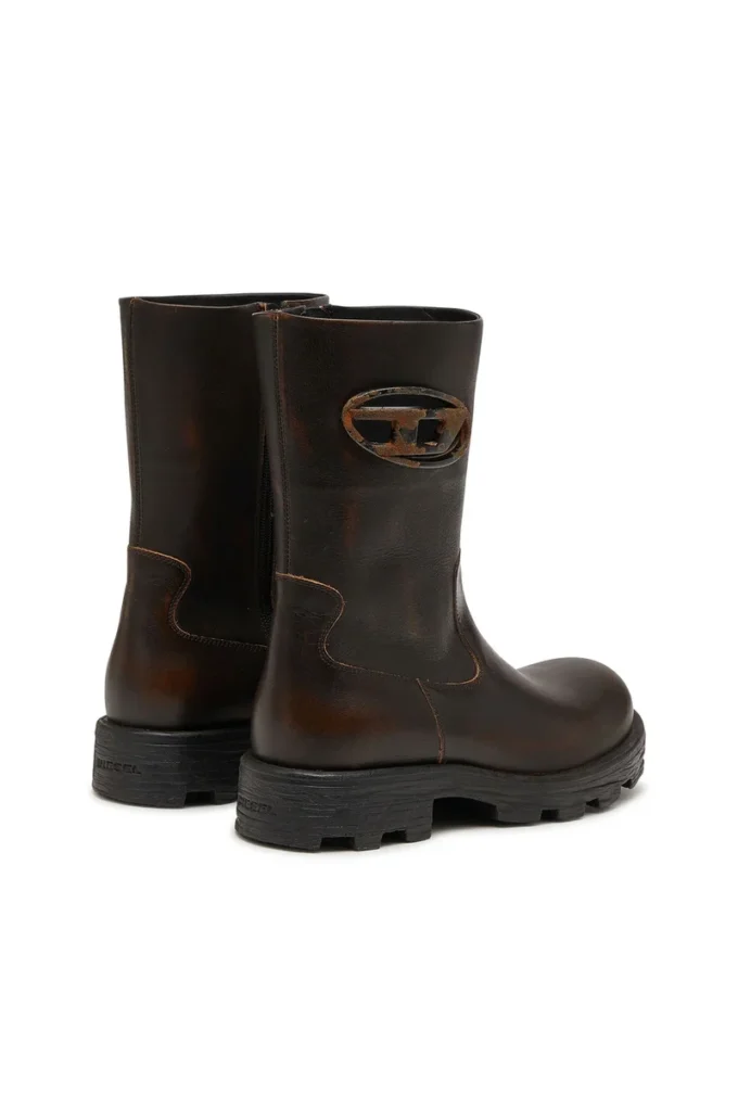 d-hammer bkr d w D-Hammer-Cut-out leather boots with oxidised hardware