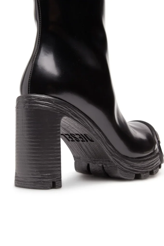 d-hammer d hb w D-Hammer-High-heel boots in brushed leather