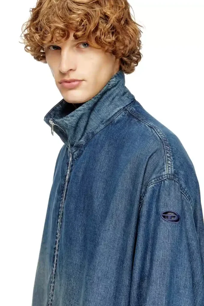 d-krap-s6 Zipped jacket in fluid denim