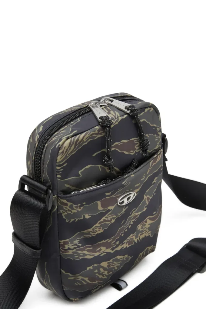 d-pack crossbody x Find nearest store