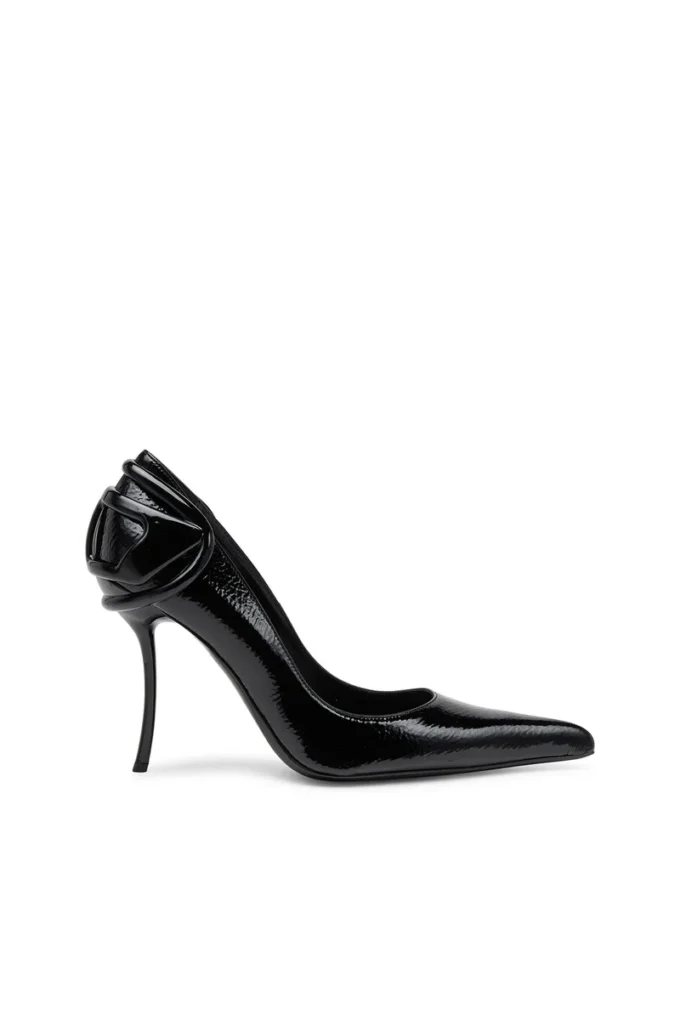 d-ten&half p D-Ten&Half-Glossy pumps with curved heel
