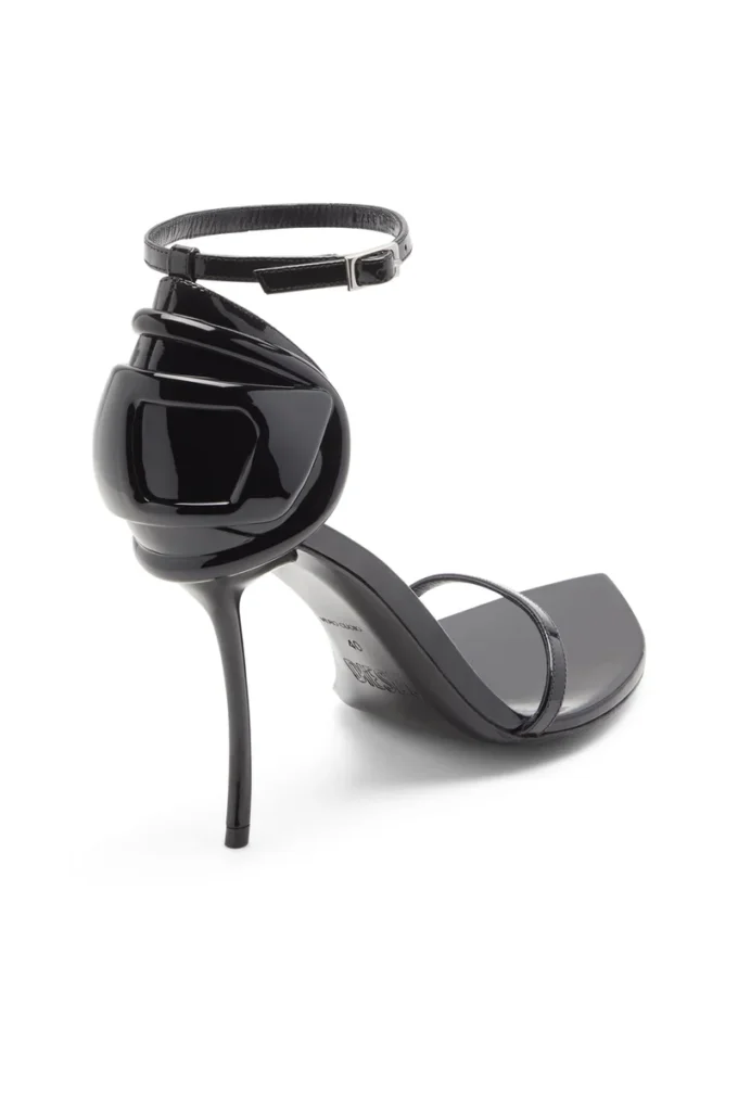 d-ten&half sandal D-Ten&Half-Stiletto sandals in patent leather and satin