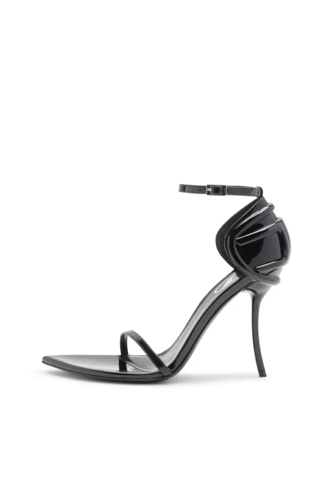 d-ten&half sandal D-Ten&Half-Stiletto sandals in patent leather and satin