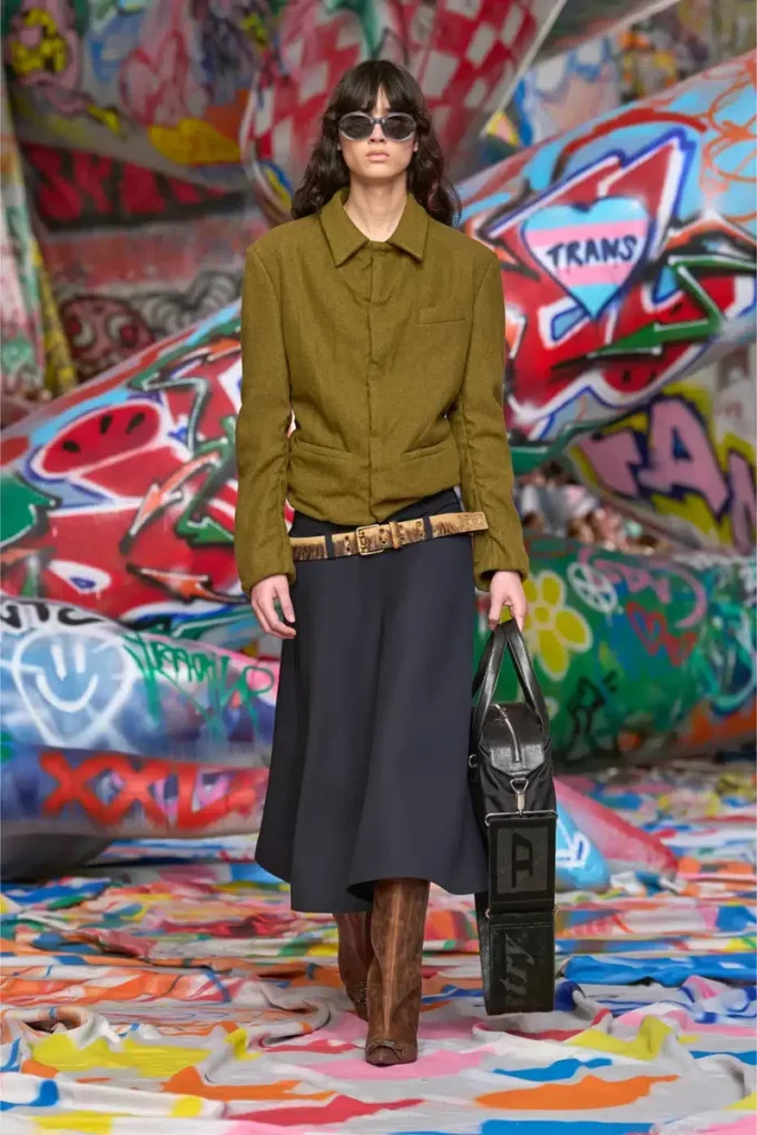 o-grace-bond Drop-waist skirt in neoprene-bonded fabric