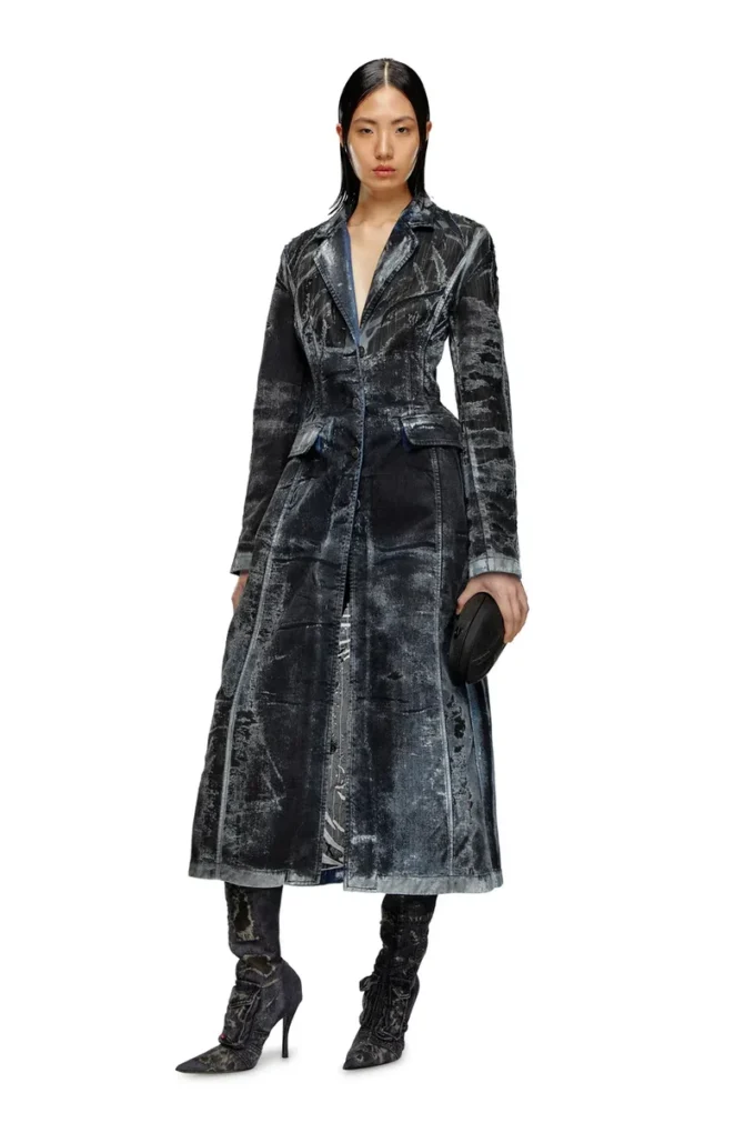 de-pia-fse Coat in pinstriped devoré denim