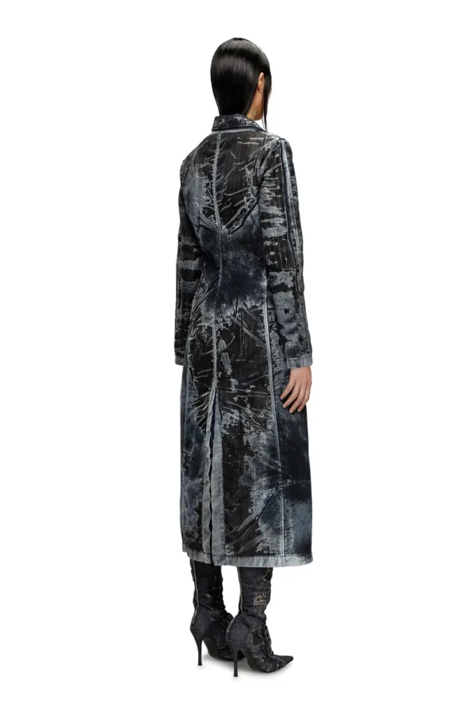 de-pia-fse Coat in pinstriped devoré denim