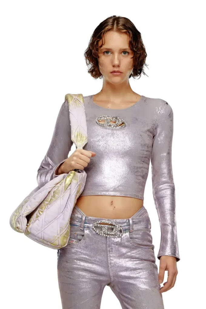 de-top1-fse Long-sleeve top with crystal plaque