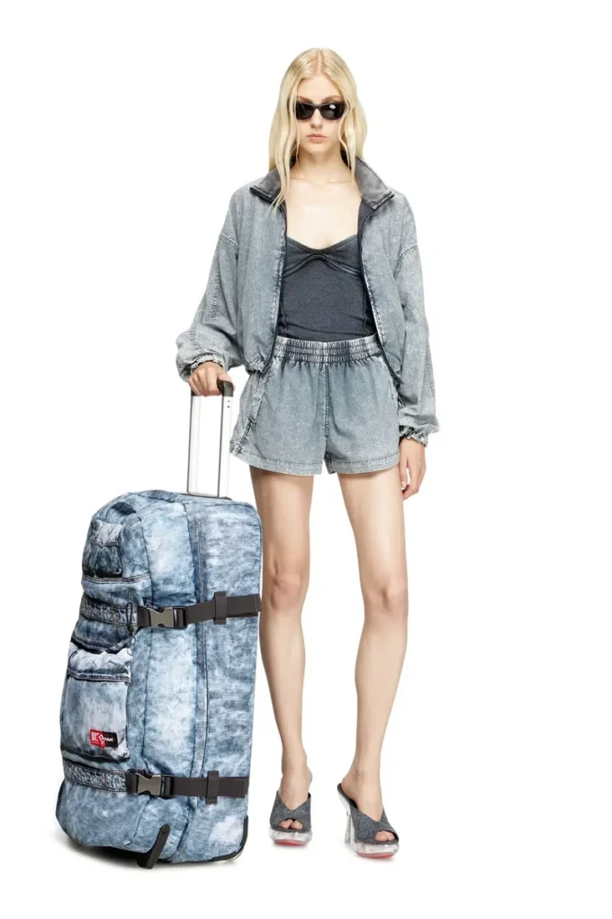 diesel transit’r l Travel trolley in trompe l’oeil denim