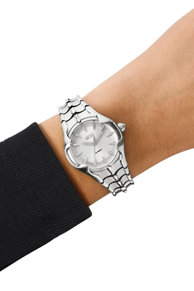 dz5605 Vert three-hand stainless steel watch