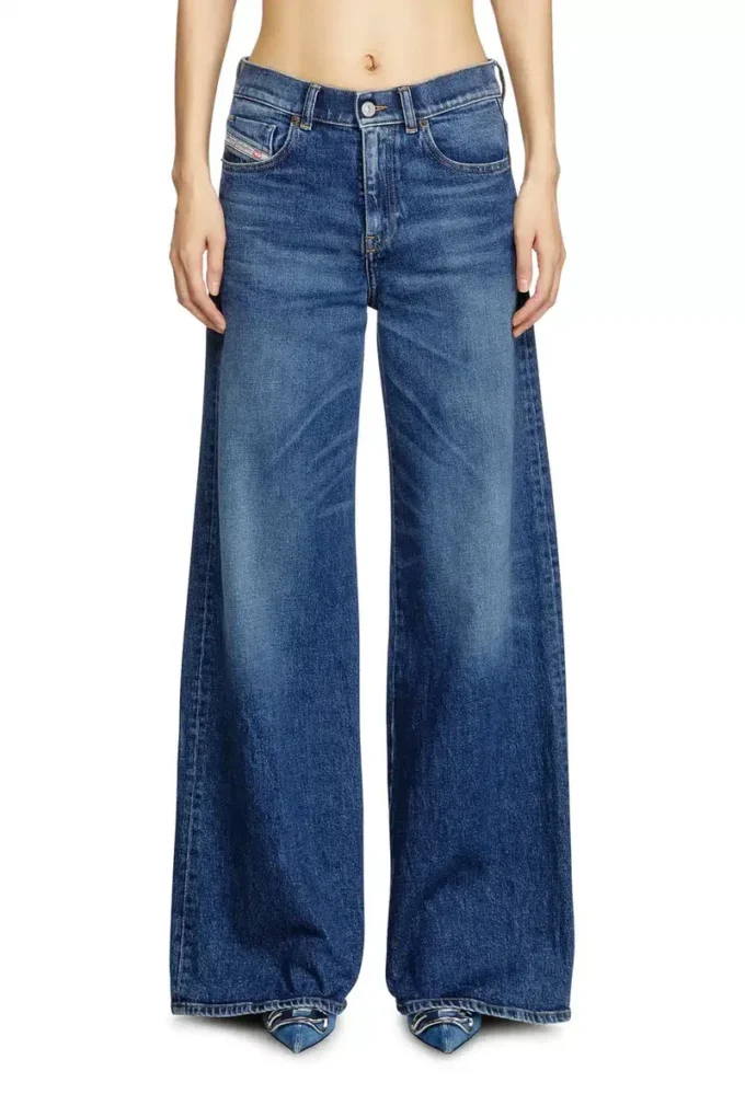 flare jeans 1978 d-akemi 09l21 Find nearest store