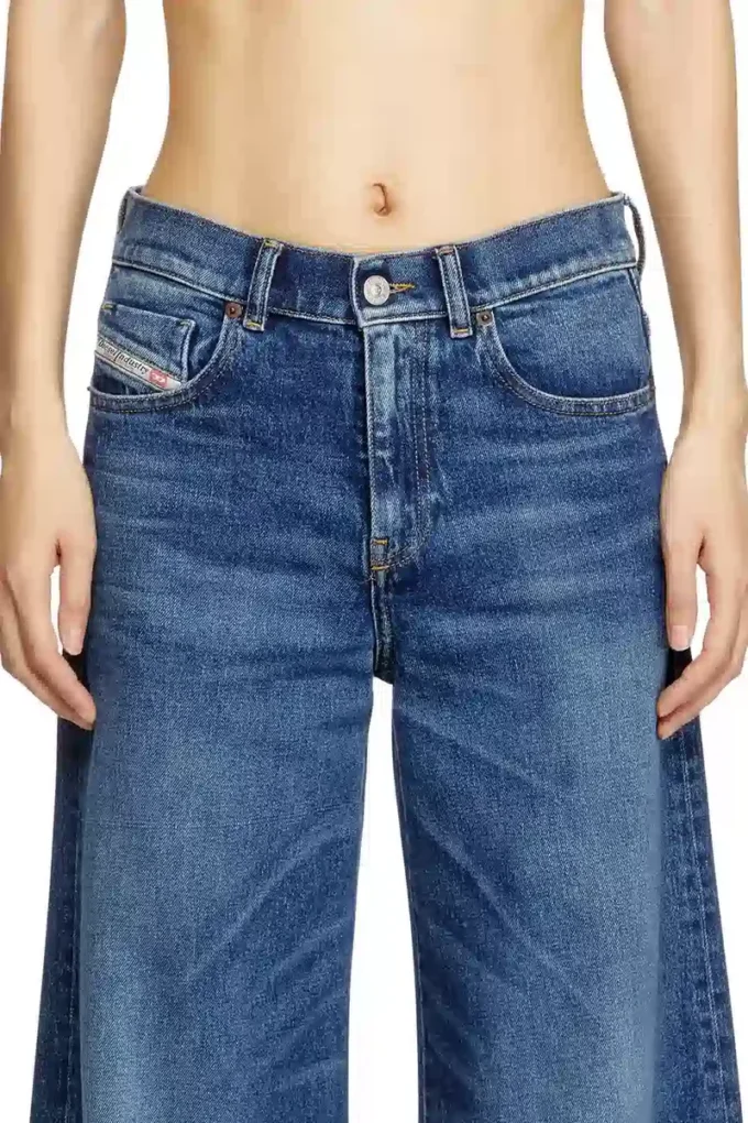 flare jeans 1978 d-akemi 09l21 Find nearest store