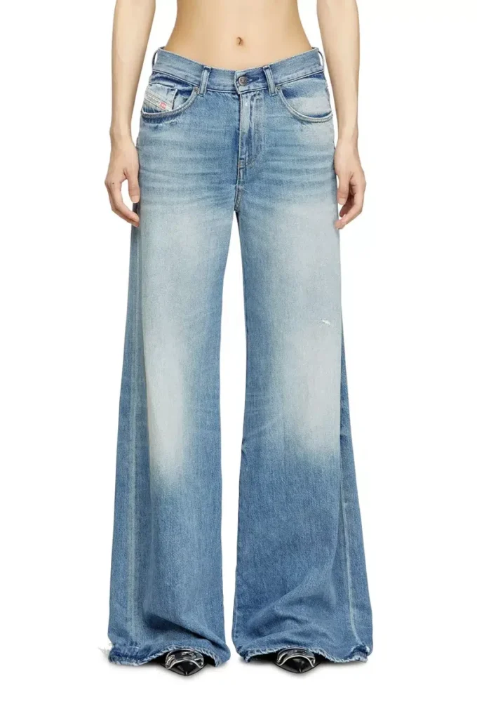 flare jeans 1978 d-akemi 09m07 Find nearest store