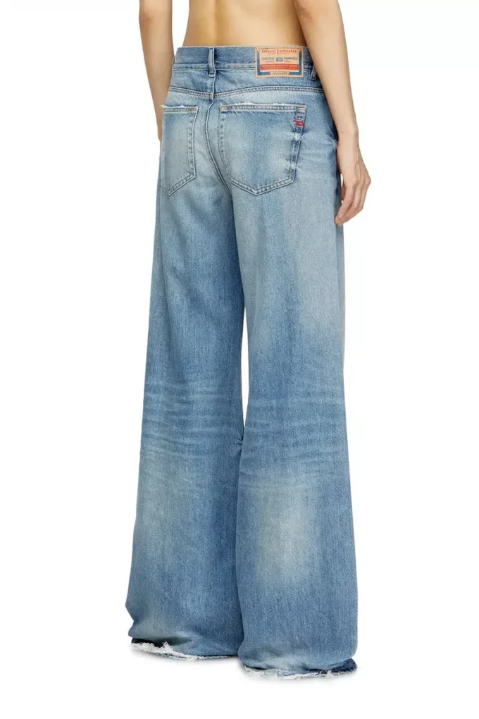 flare jeans 1978 d-akemi 09m07 Find nearest store