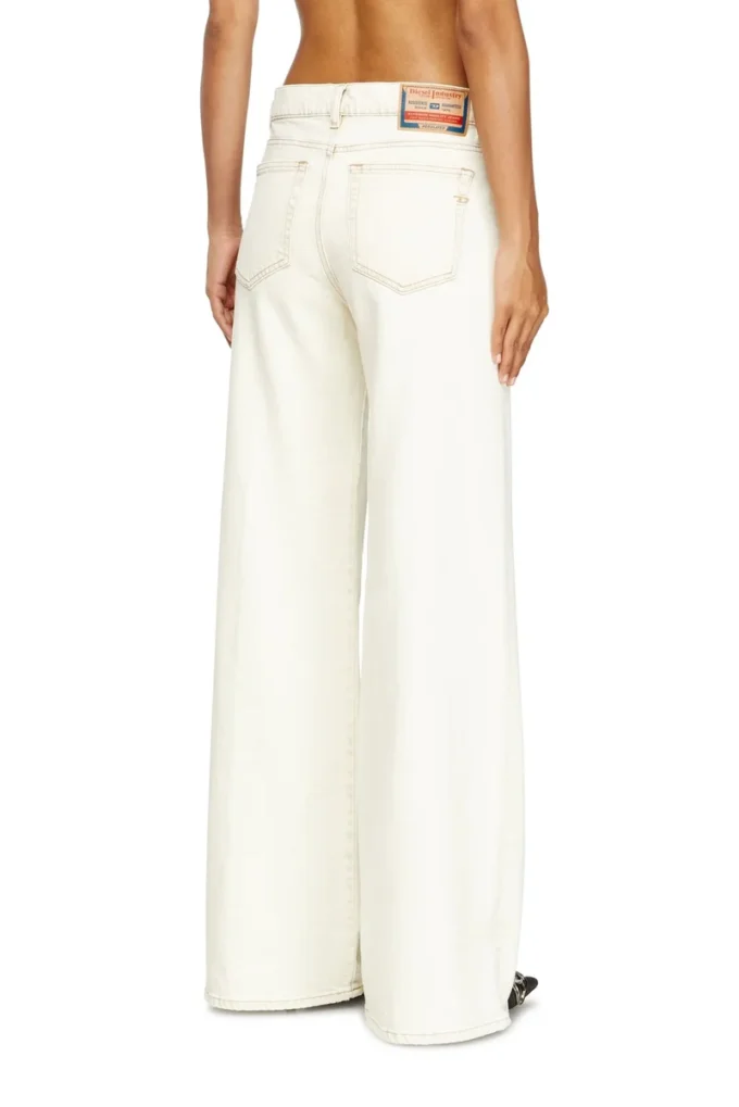 flare jeans 1978 d-akemi 09m70 Find nearest store