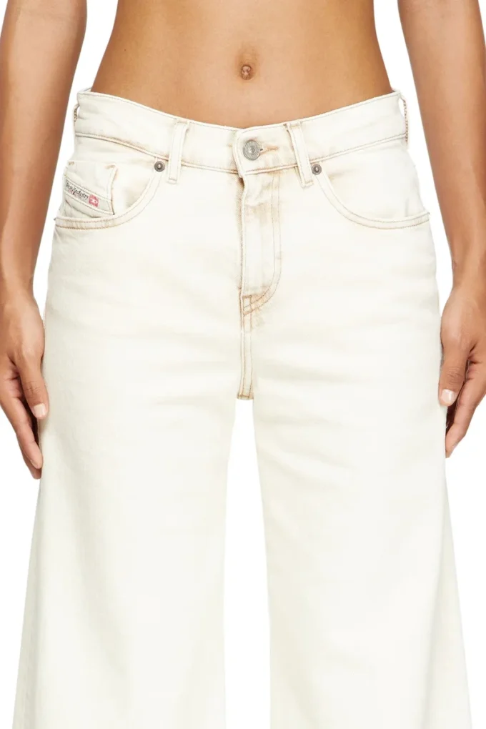flare jeans 1978 d-akemi 09m70 Find nearest store
