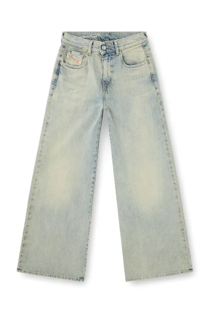 flare jeans 1978 d-akemi 09n33 Find nearest store