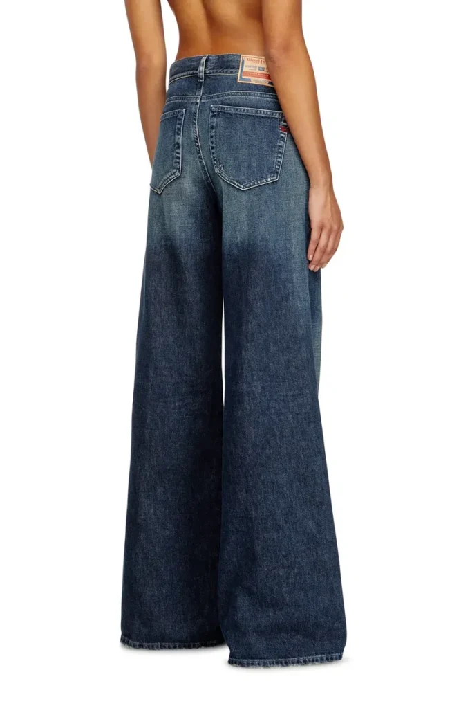 flare jeans 1978 d-akemi 09n70 Find nearest store