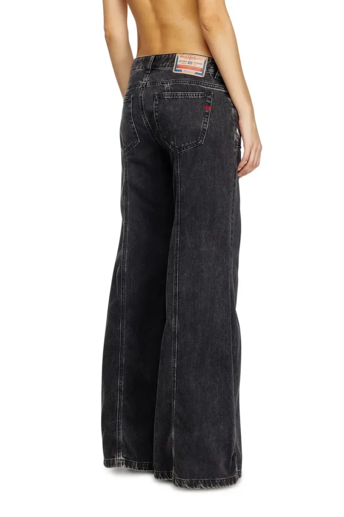 flare jeans d-akii 068hn Find nearest store