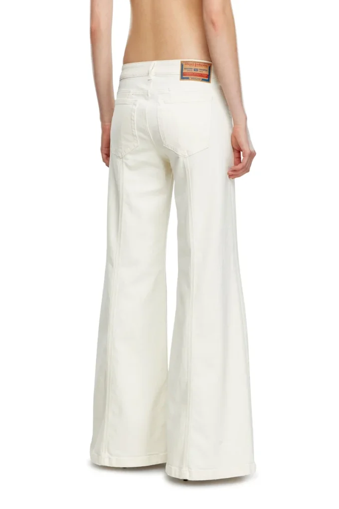 flare jeans d-akii 09j68 Find nearest store