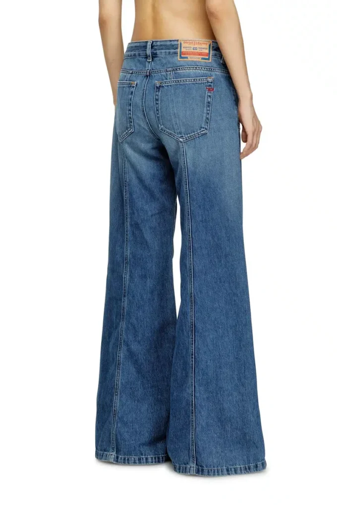 flare jeans d-akii 09m56 Find nearest store