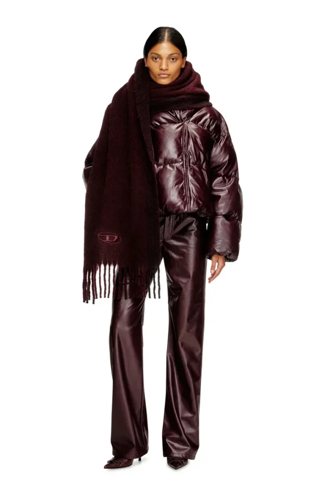 fr-s-olid Jacquard wool scarf in burgundy