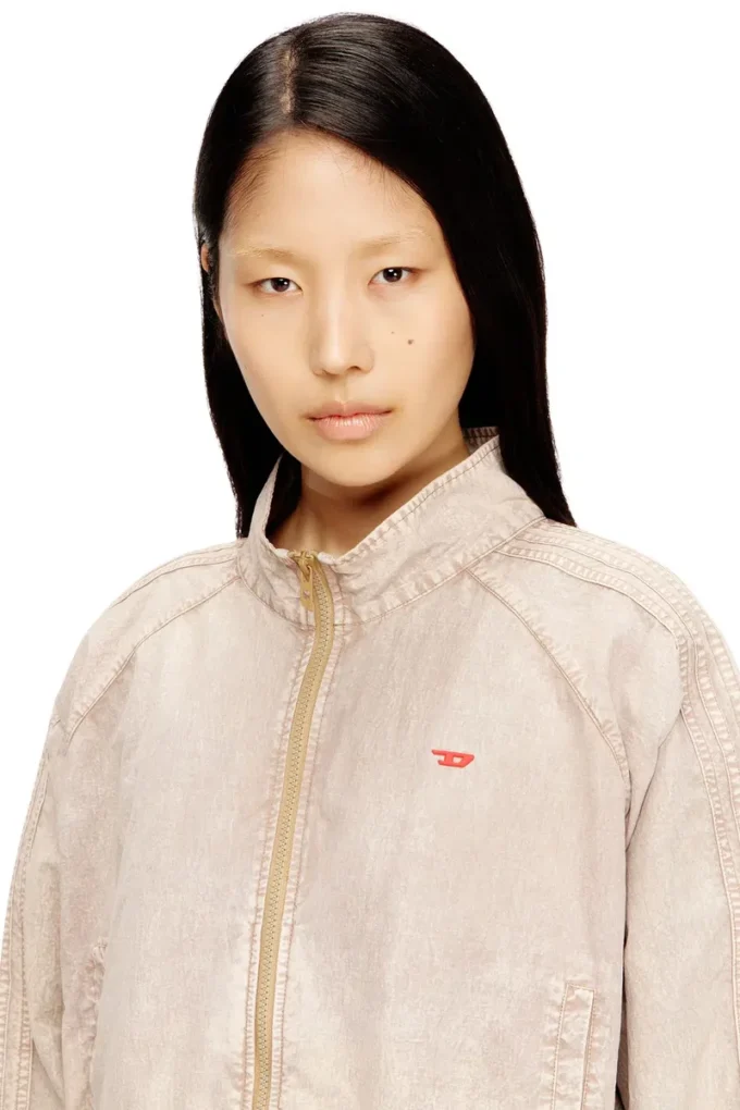g-arden Windbreaker in treated Taslan