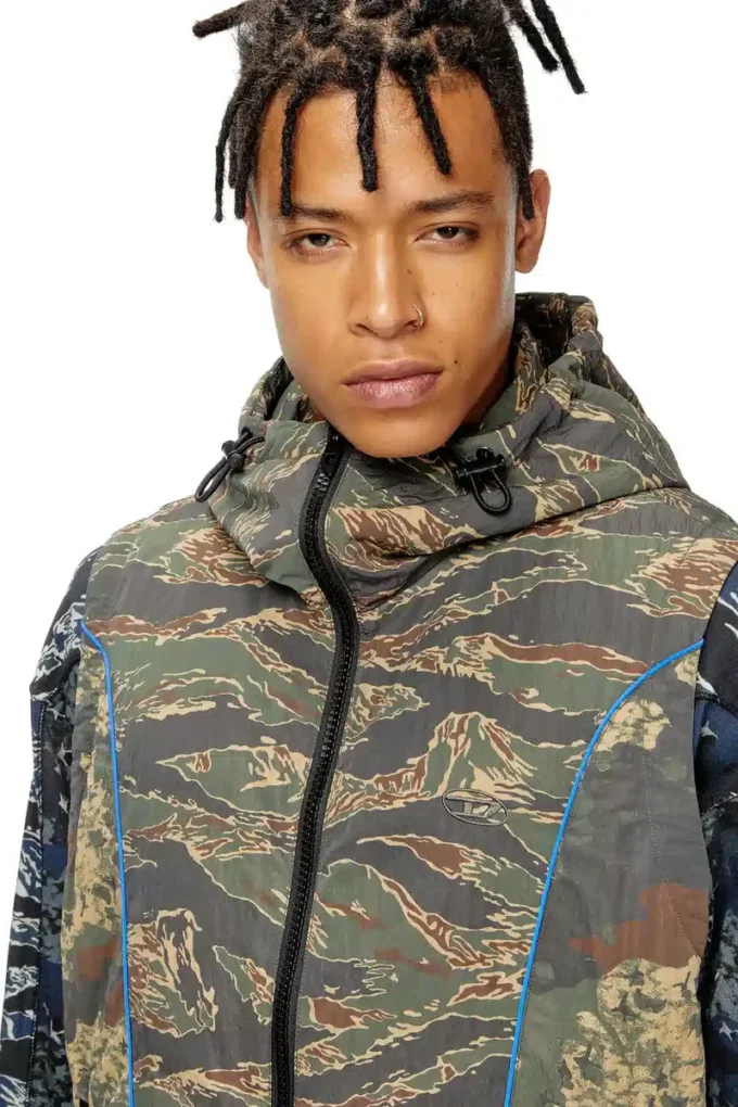 j-ostend-sl-camu Hooded vest with mixed camo prints