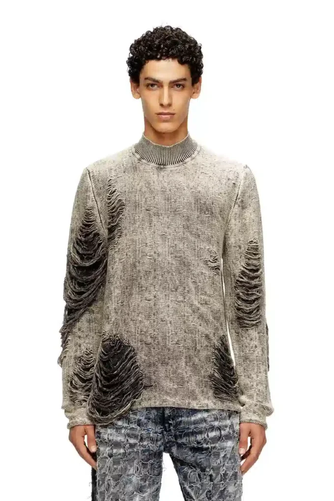 k-fjordi Destroyed jumper with floating yarns