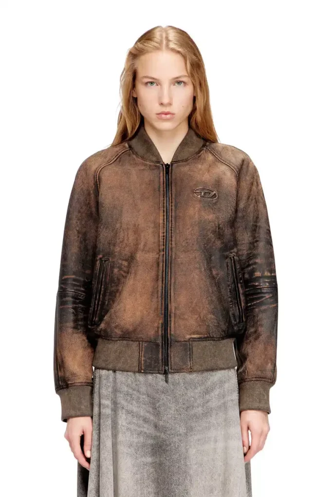 l-cobb-fem Bomber jacket in distressed leather
