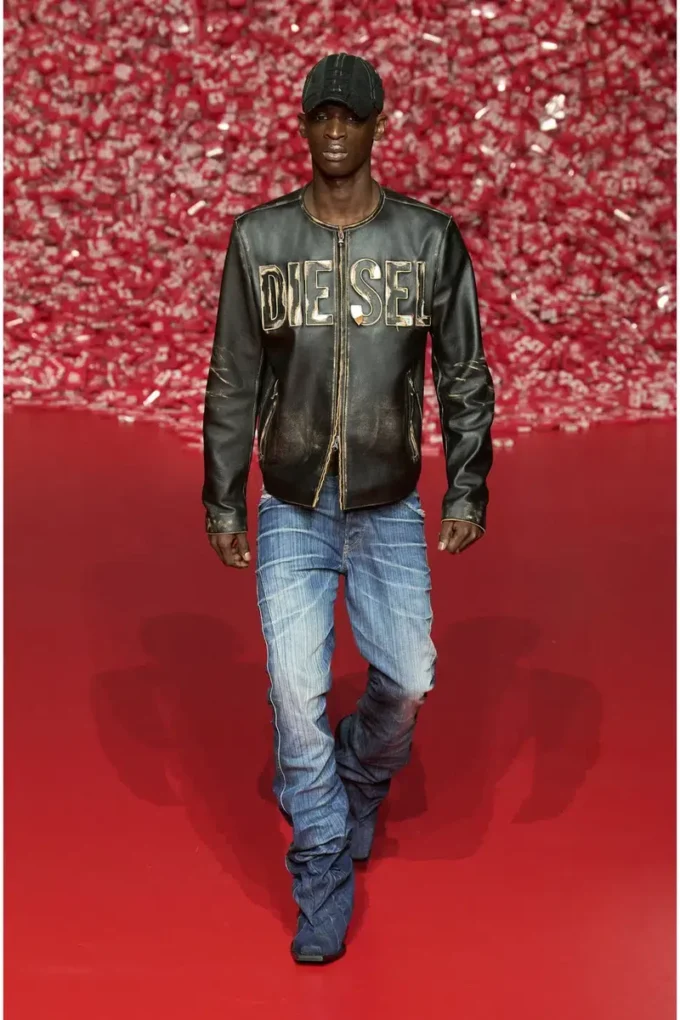 l-met Distressed leather jacket with metal logo
