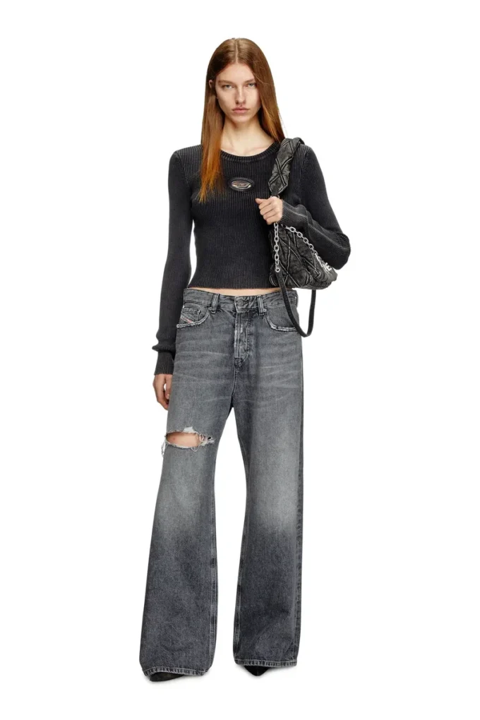m-anchor-a Cropped jumper with cut-out logo