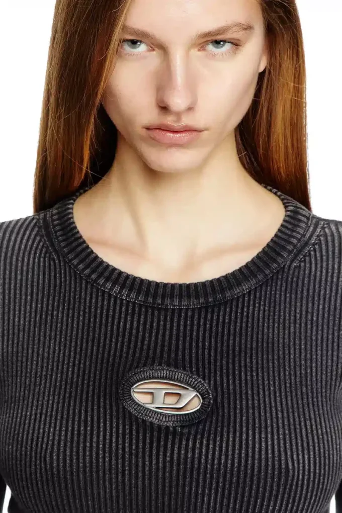 m-anchor-a Cropped jumper with cut-out logo
