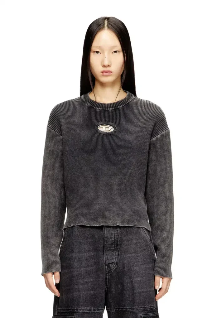 m-anchorex Cut-out ribbed jumper with Oval D plaque