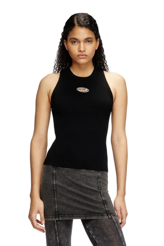 m-caddix-top Find nearest store