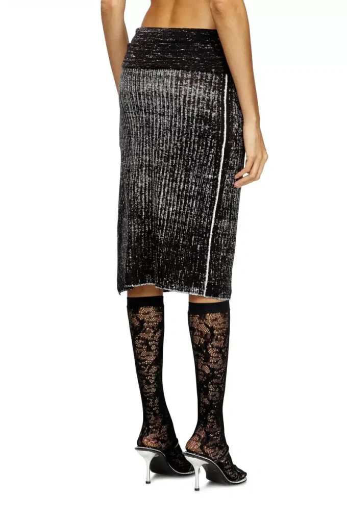m-eganoid Knitted skirt with hip tie
