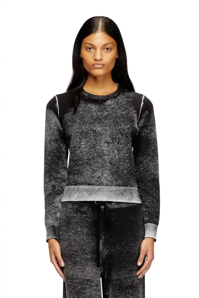 m-lovre Jumper with faded reverse print
