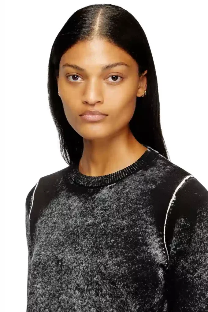 m-lovre Jumper with faded reverse print