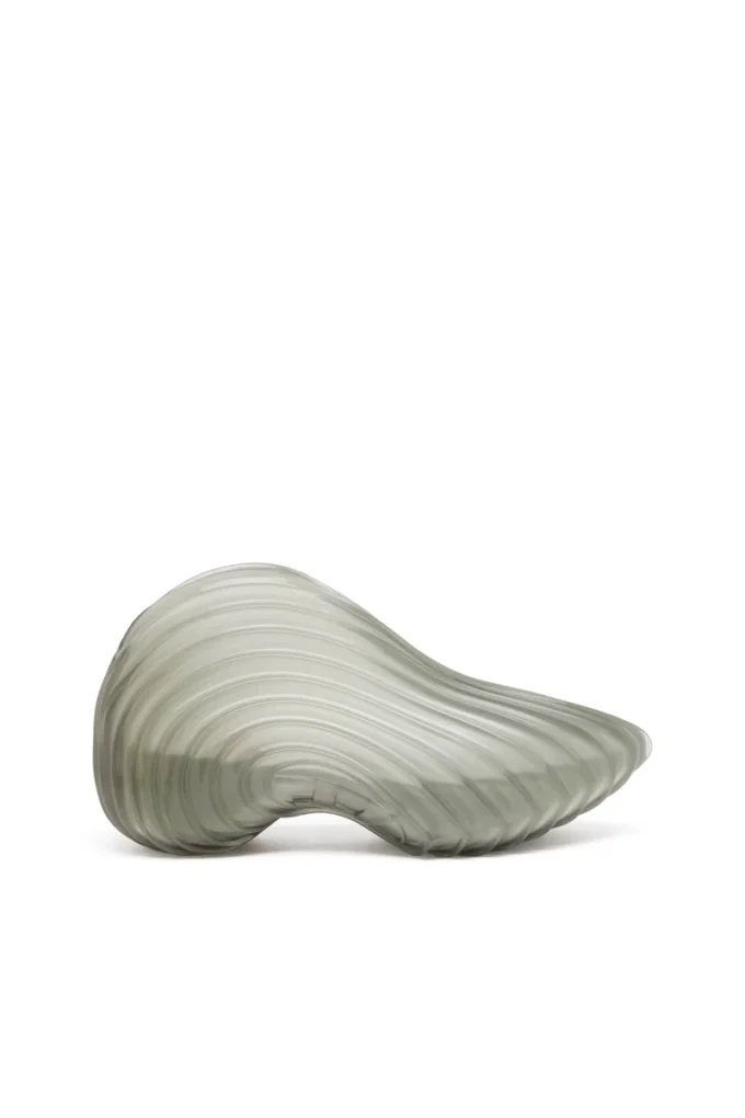 melissa quantum sneakers x Slip-on sneaker in Melflex®