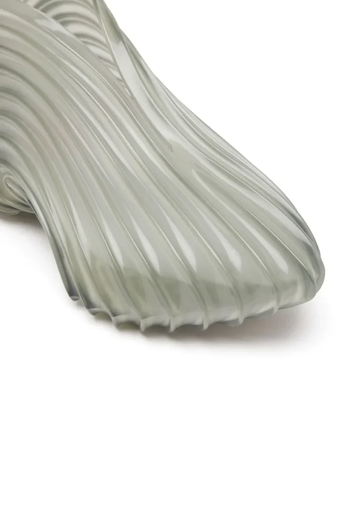 melissa quantum sneakers x Slip-on sneaker in Melflex®