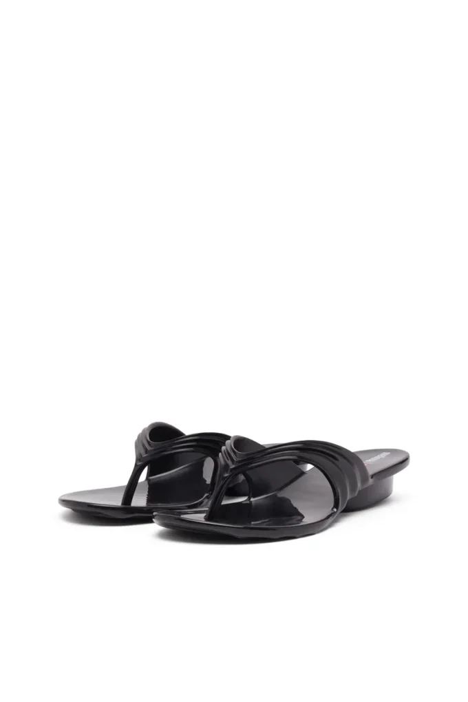 melissa quantum thong Sculptural flip-flops in Melflex®