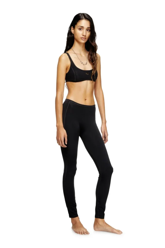 meredith-utlt Nylon leggings with cut-out back Oval D